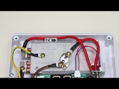 220V 5500W タンクのないシャワー 小さな電気の即時温水器