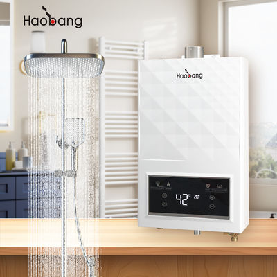 電子点火付きのタンクなしの強制排気ガス給水器 水温偏差 ±0.5 C